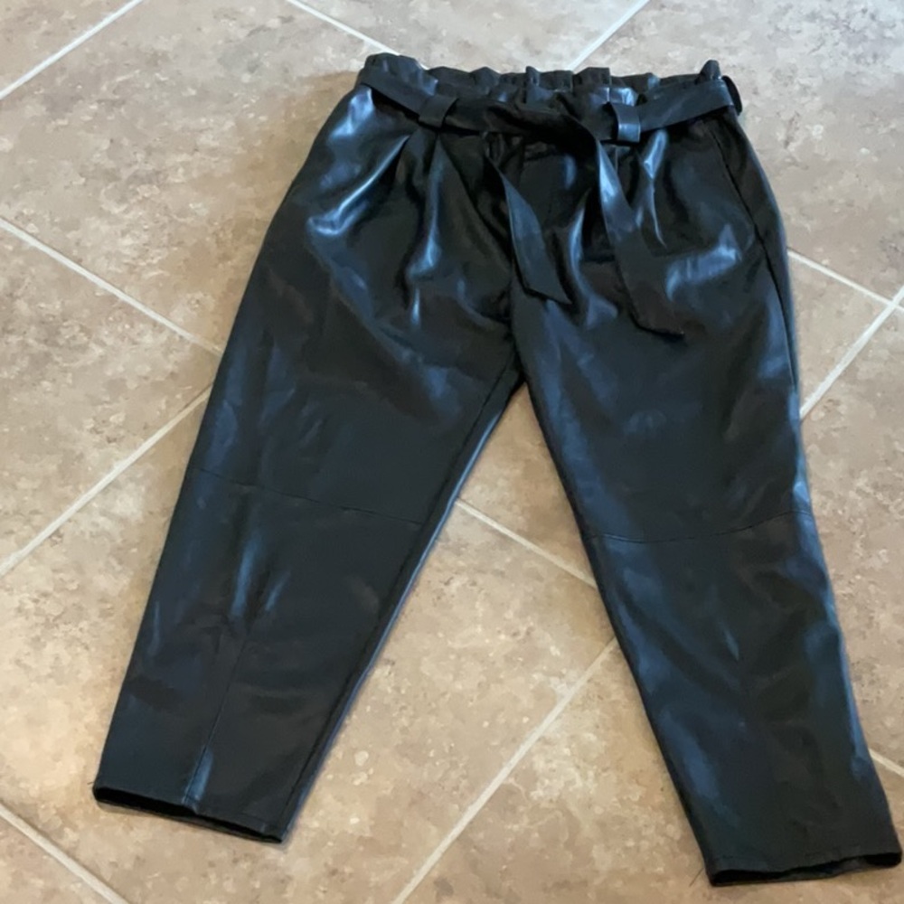 Rachel Zoe faux leather paper bag style pants, black, 1X, NWT